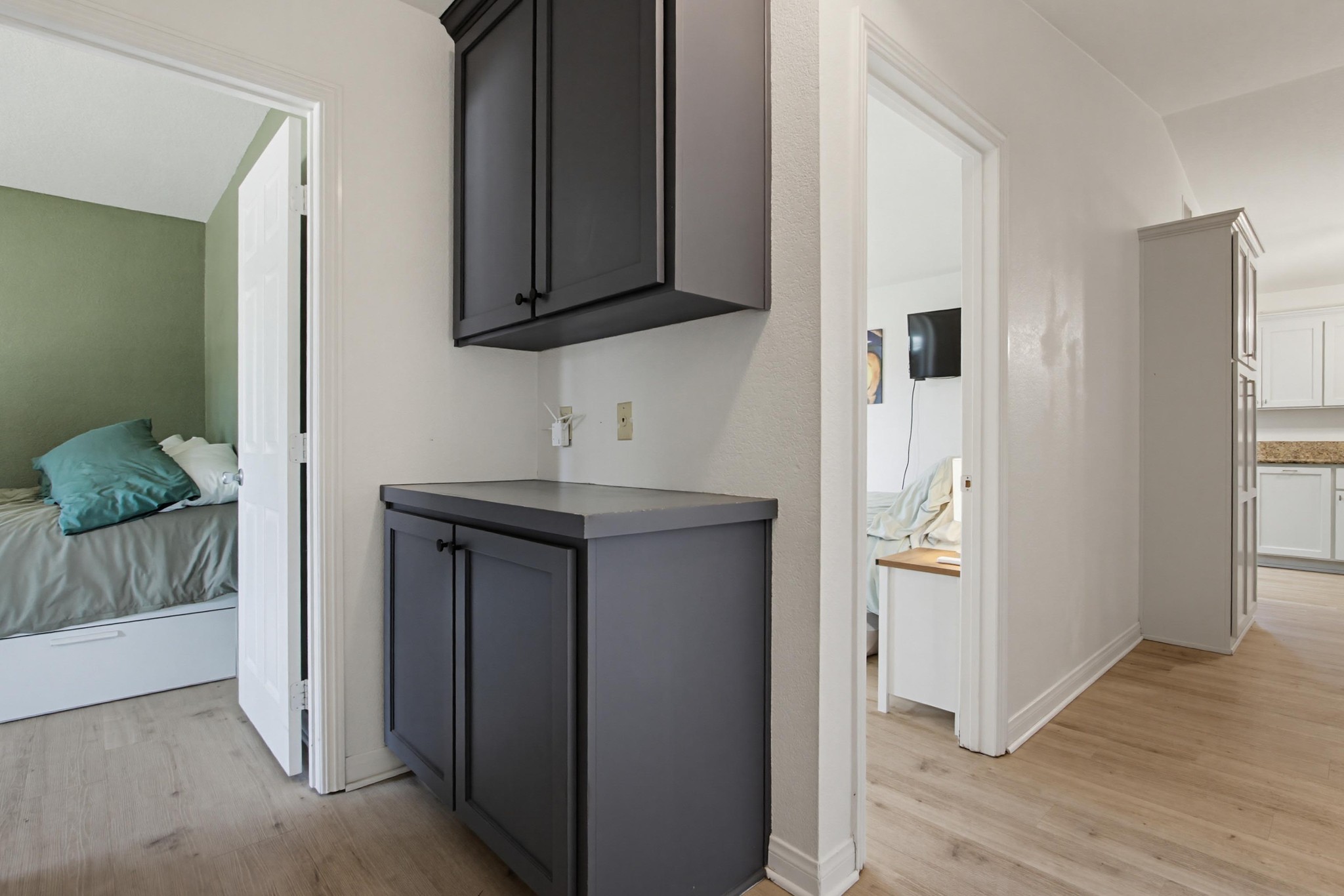 Virtual tour photo 47 of 61 for 743 Davis St