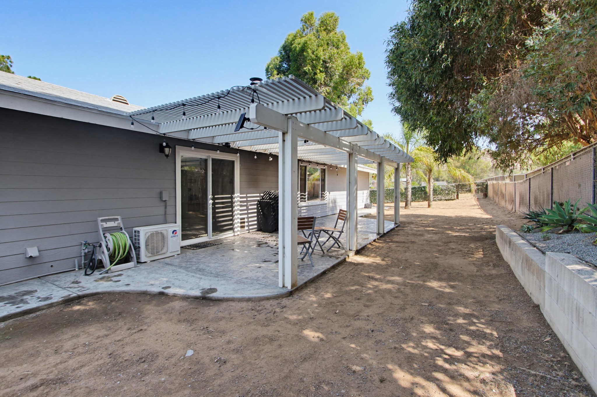 Virtual tour photo 51 of 61 for 743 Davis St