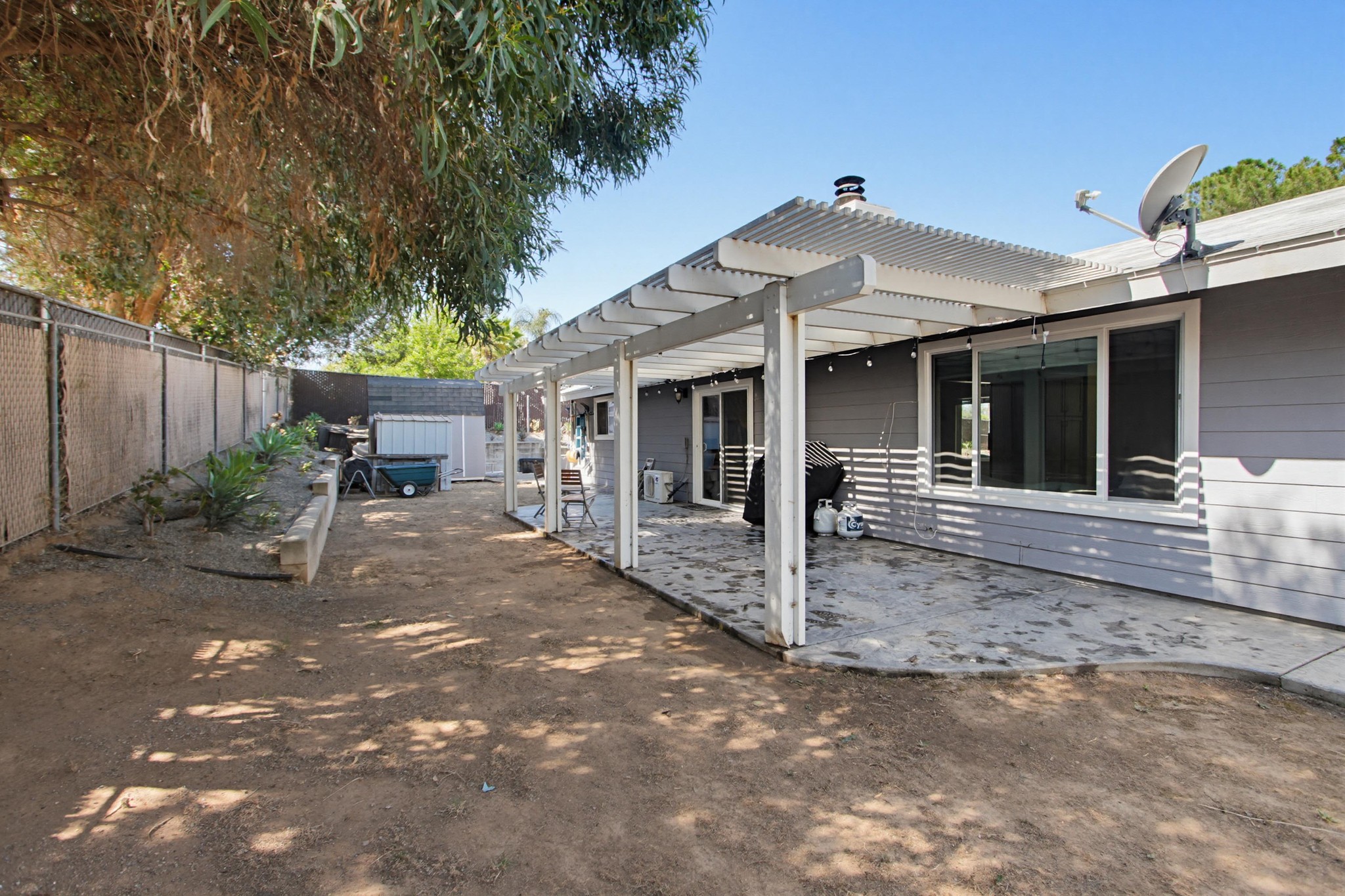 Virtual tour photo 52 of 61 for 743 Davis St