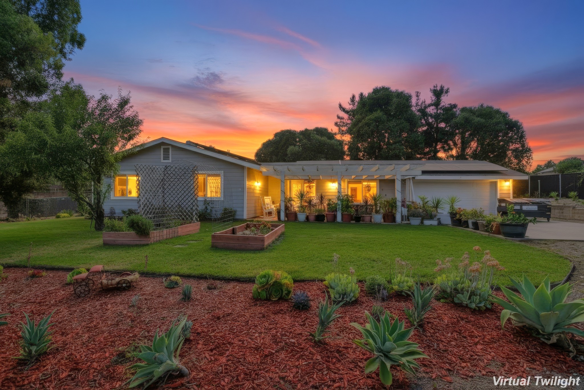 Virtual tour photo 62 of 61 for 743 Davis St