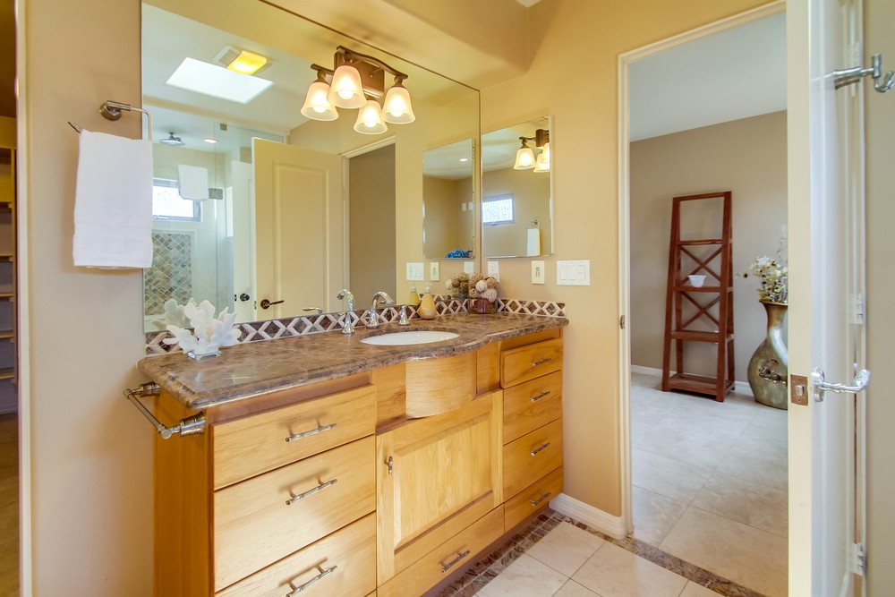 Virtual tour photo 32 of 68 for 743 Dover Ct