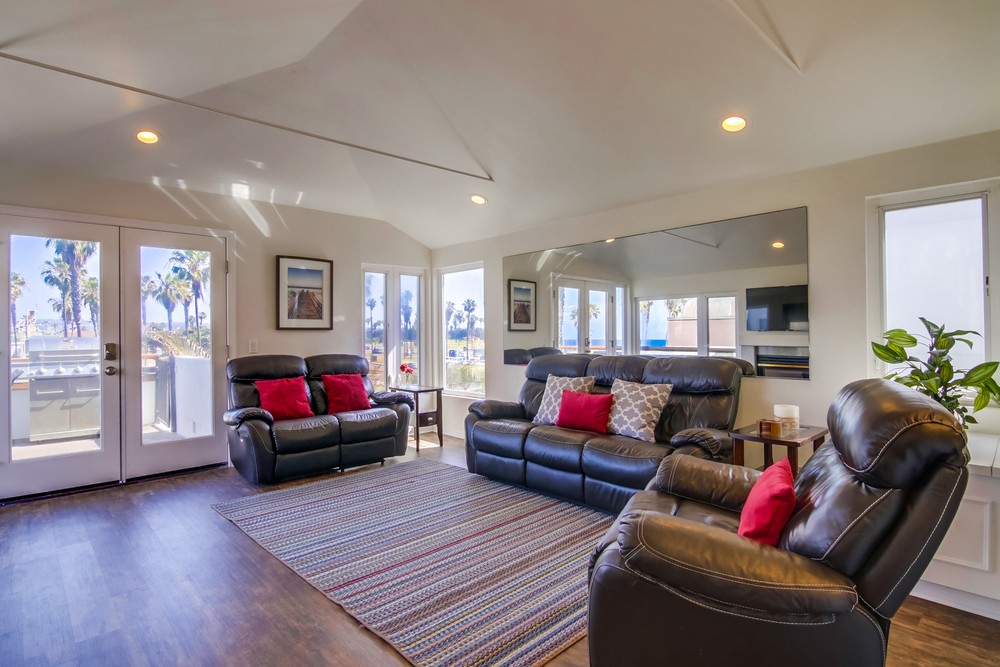 Virtual tour photo 8 of 59 for 743 San Fernando Pl
