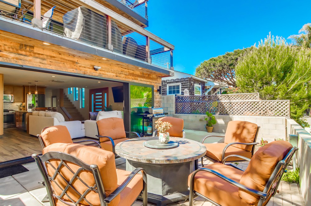Virtual tour photo 6 of 57 for 745 Island Ct