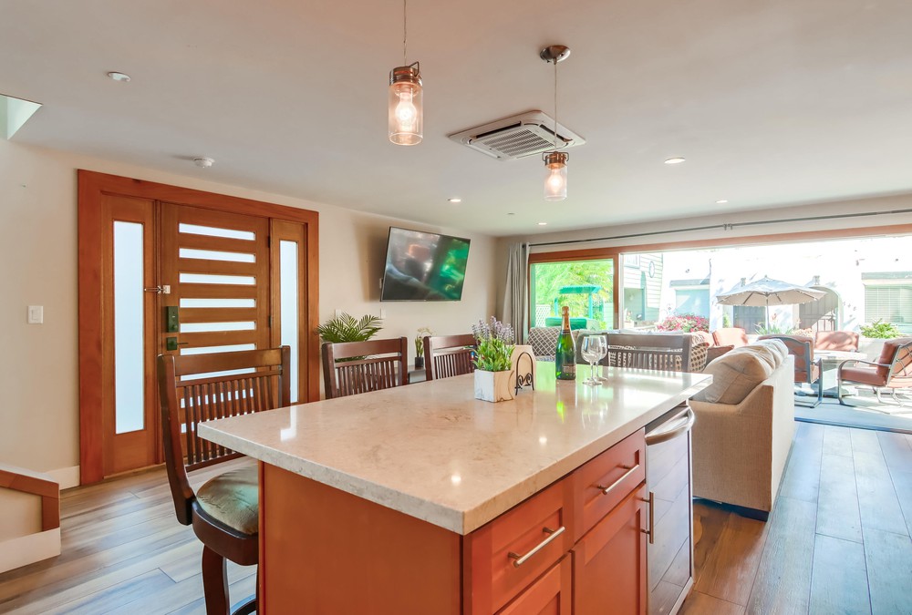 Virtual tour photo 13 of 57 for 745 Island Ct