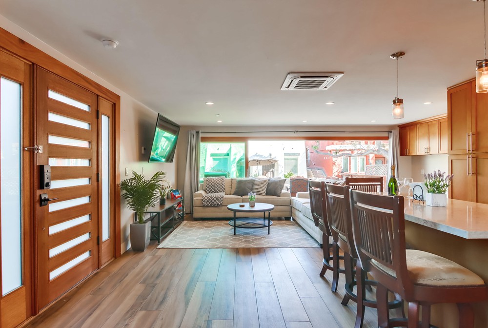 Virtual tour photo 14 of 57 for 745 Island Ct