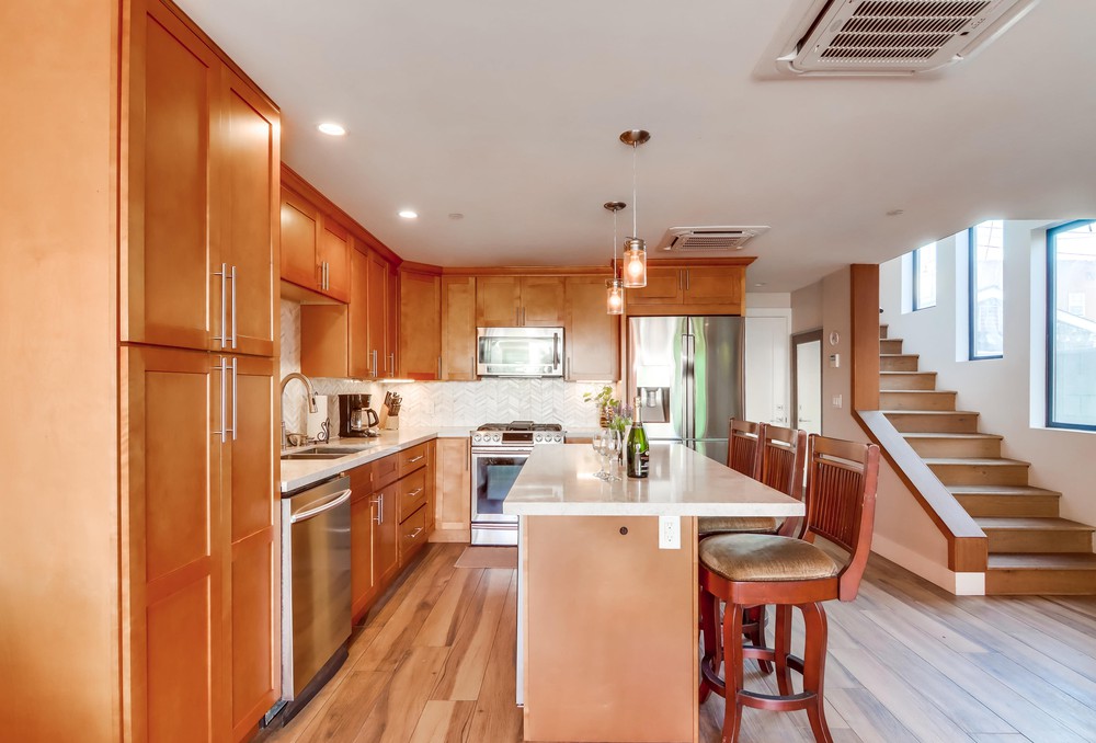 Virtual tour photo 24 of 57 for 745 Island Ct