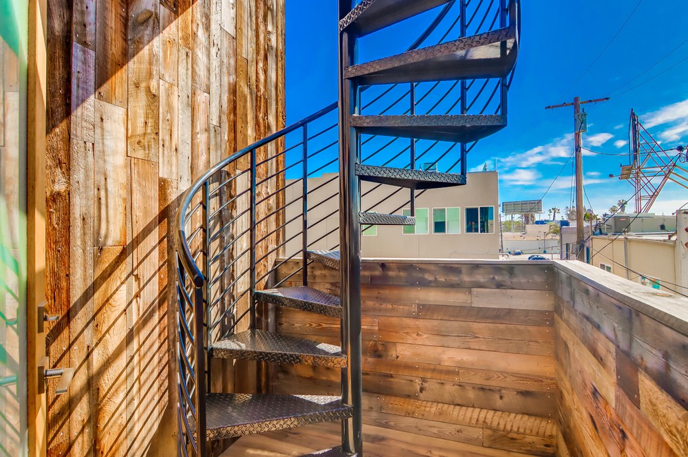 Virtual tour photo 40 of 57 for 745 Island Ct