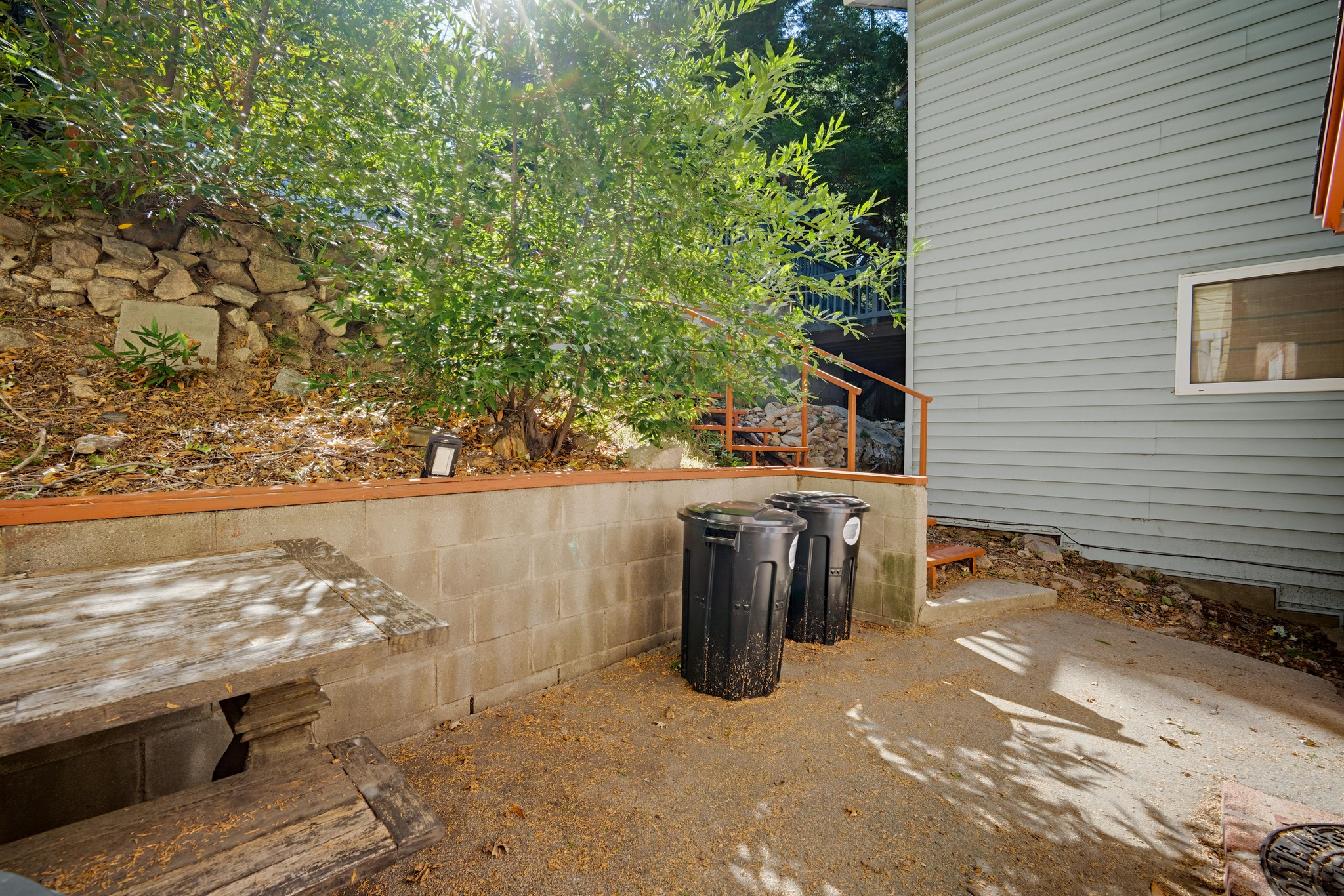 Virtual tour photo 4 of 37 for 745 N Village Ln