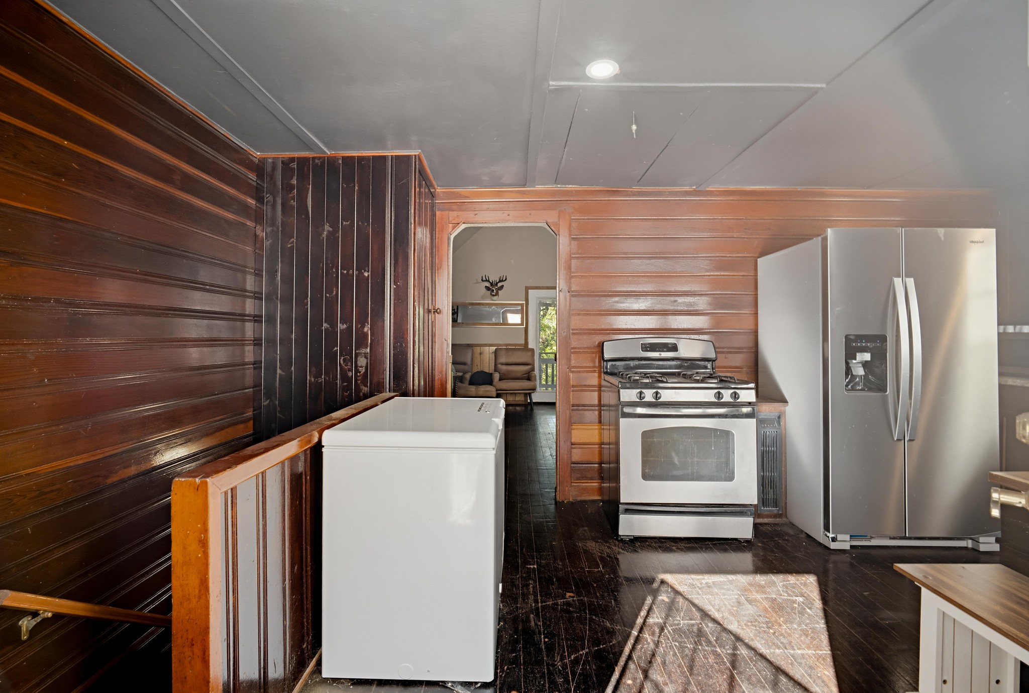 Virtual tour photo 7 of 37 for 745 N Village Ln