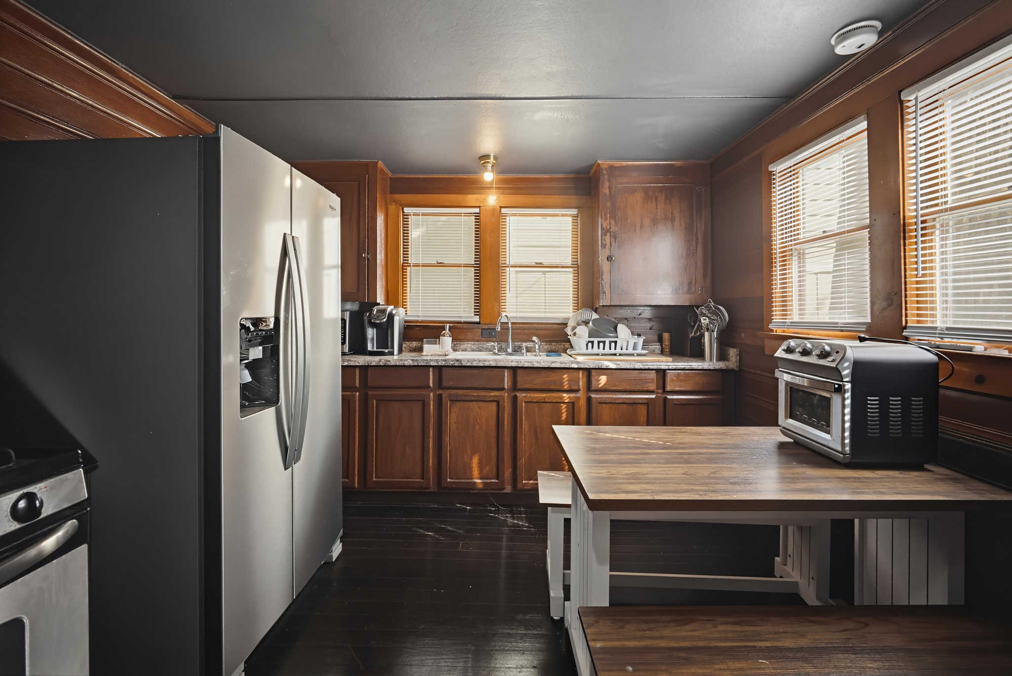 Virtual tour photo 9 of 37 for 745 N Village Ln