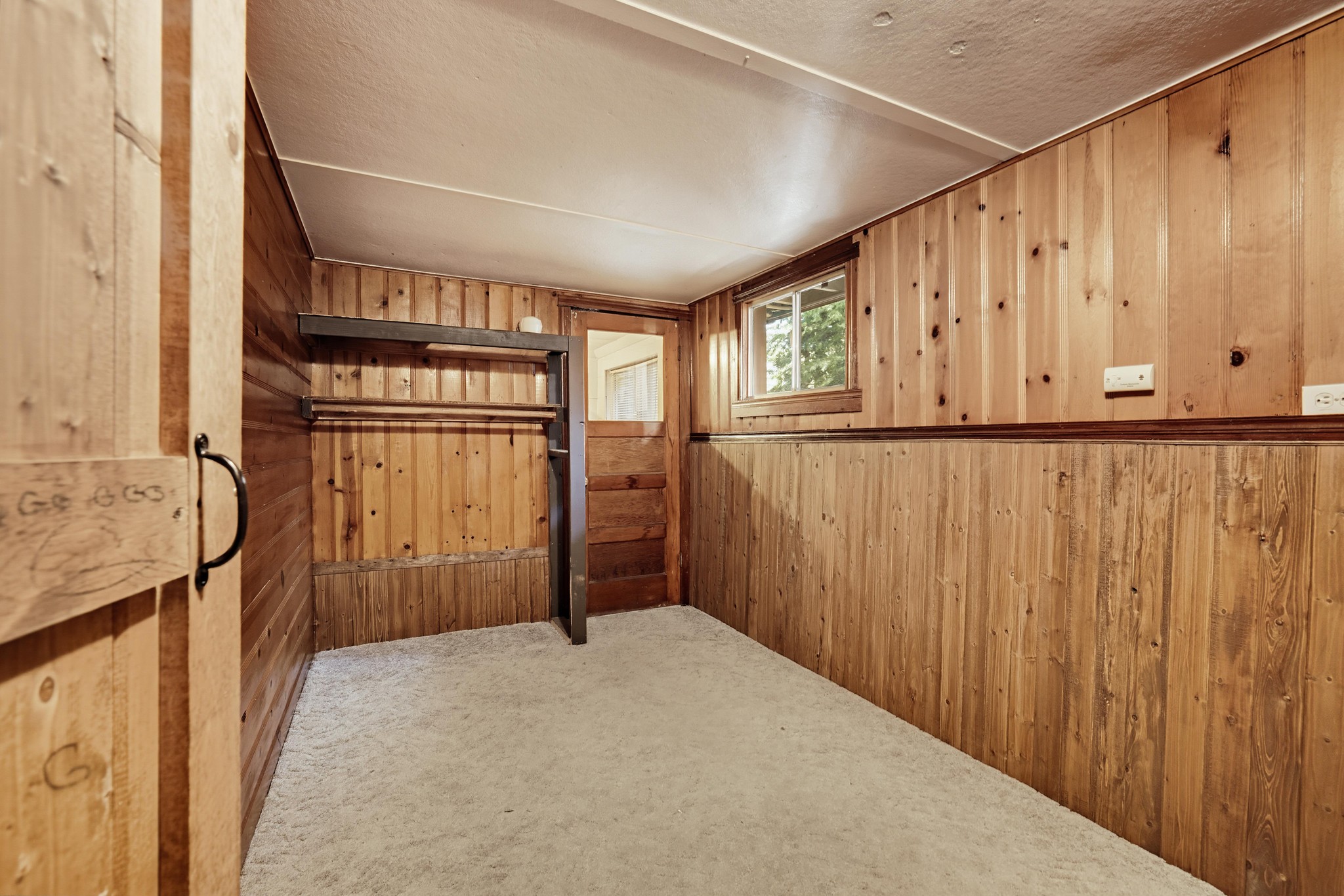 Virtual tour photo 21 of 37 for 745 N Village Ln