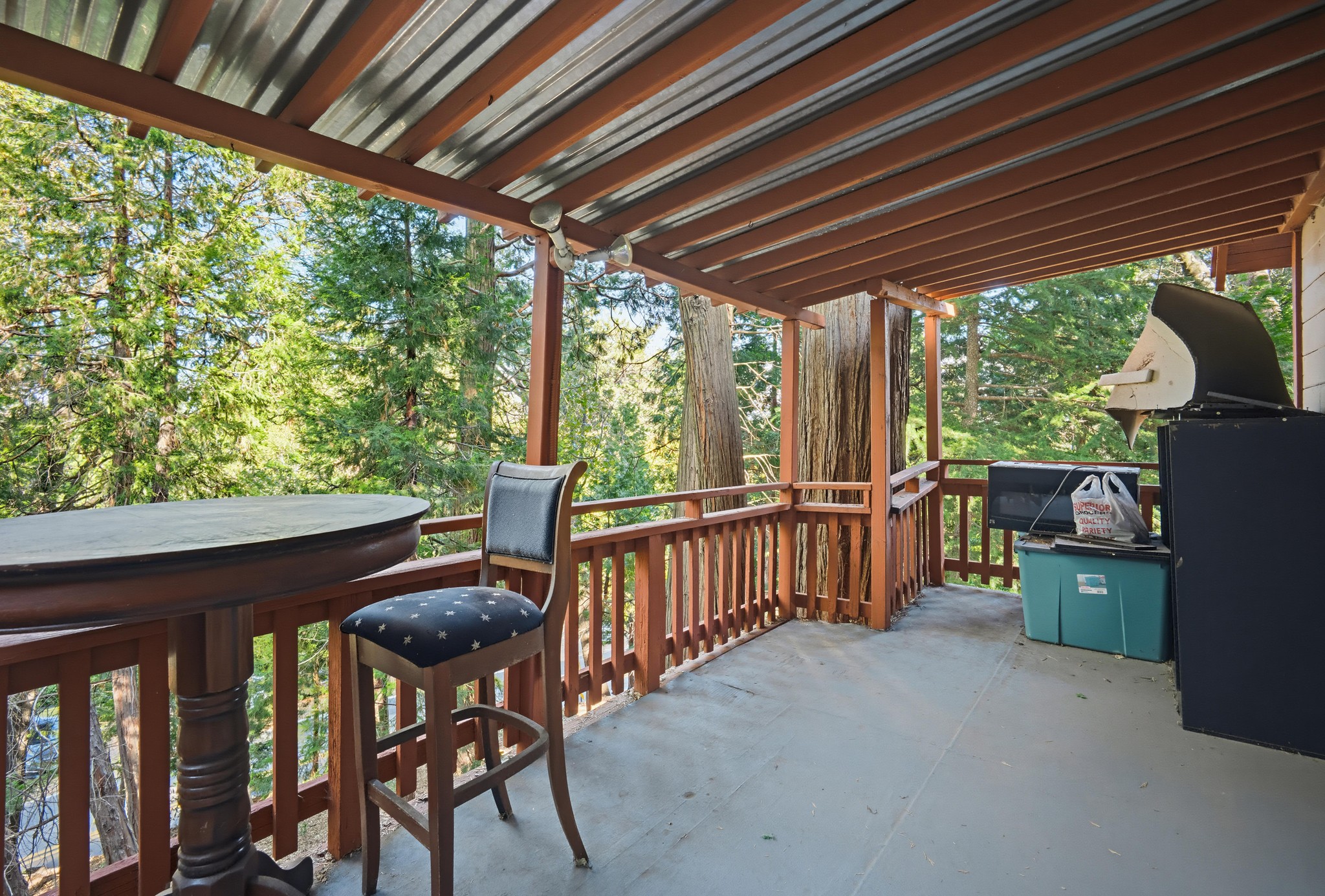 Virtual tour photo 26 of 37 for 745 N Village Ln