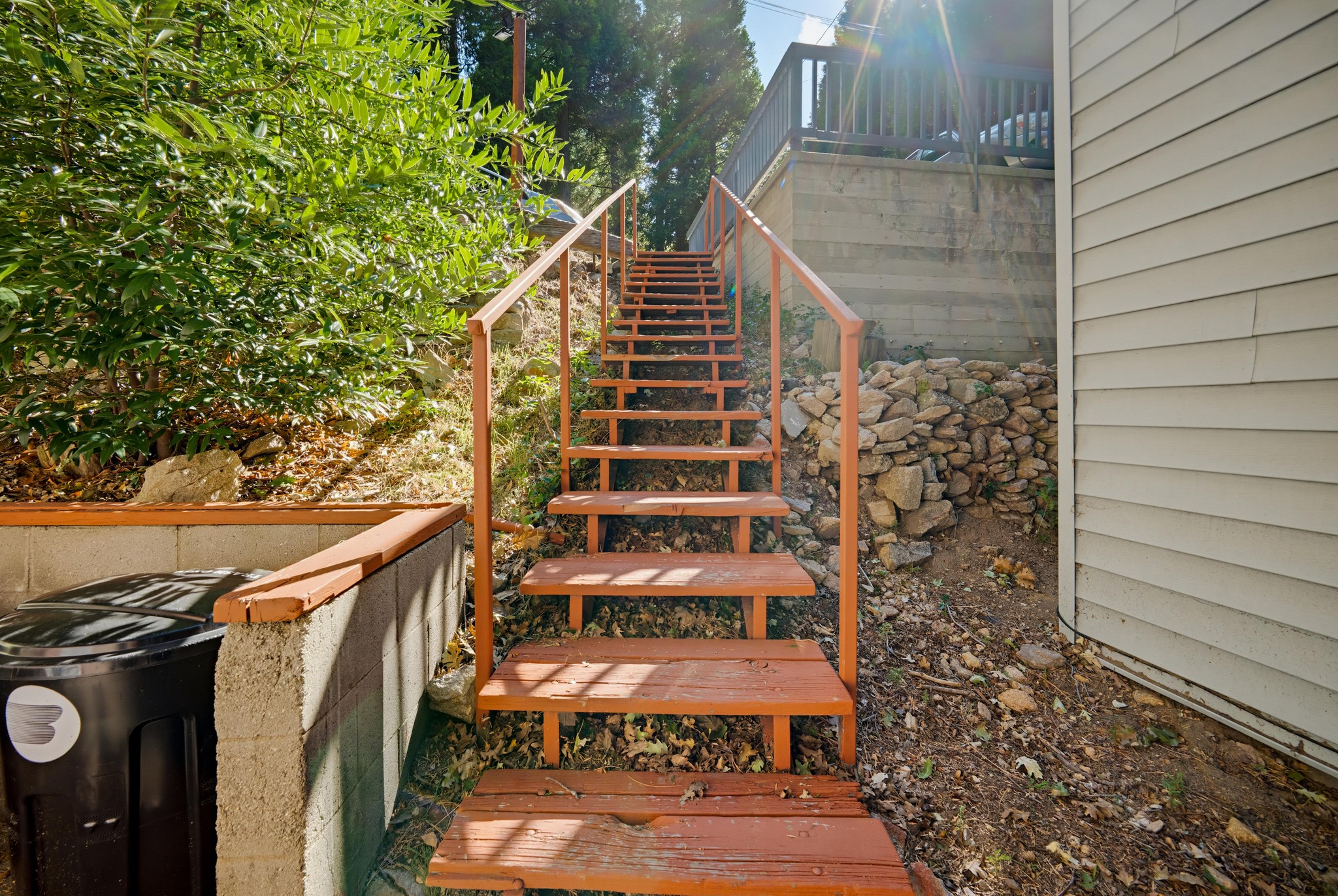 Virtual tour photo 32 of 37 for 745 N Village Ln