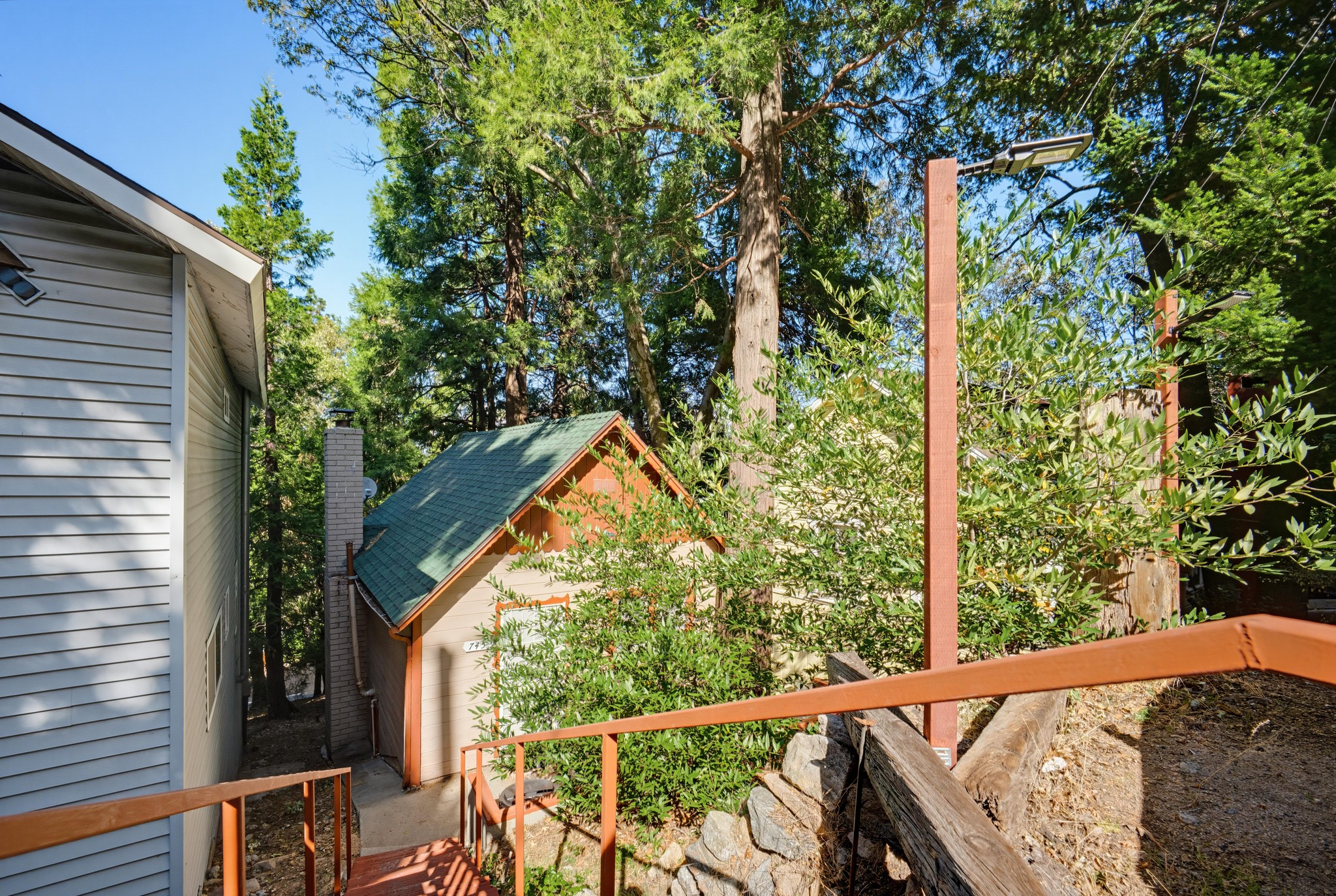 Virtual tour photo 33 of 37 for 745 N Village Ln