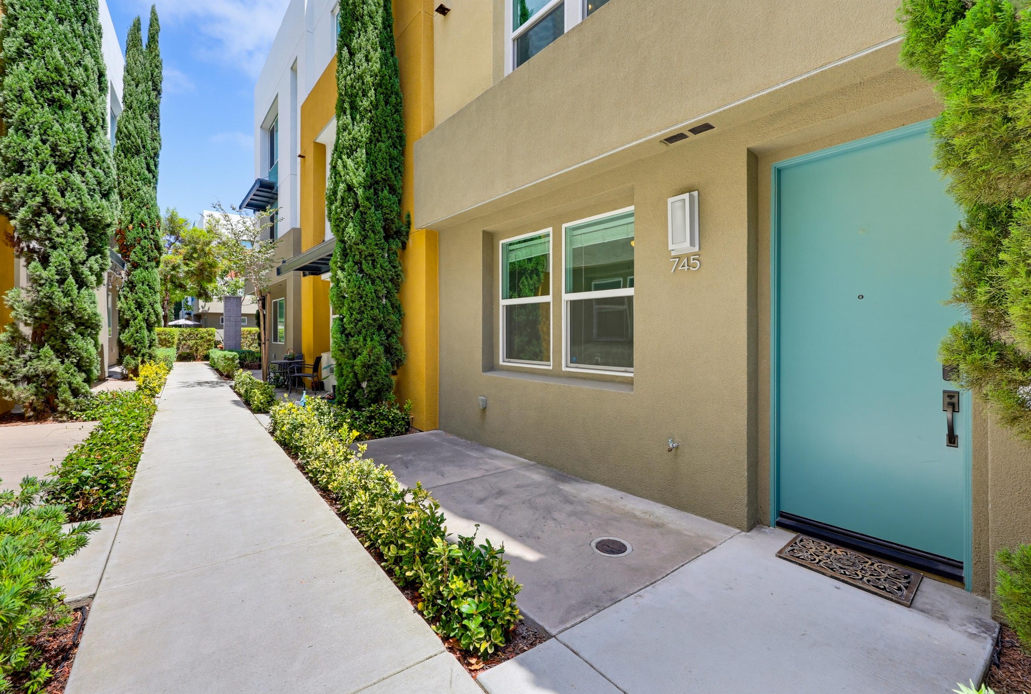Virtual tour photo 7 of 53 for 745 Shoreline Rd