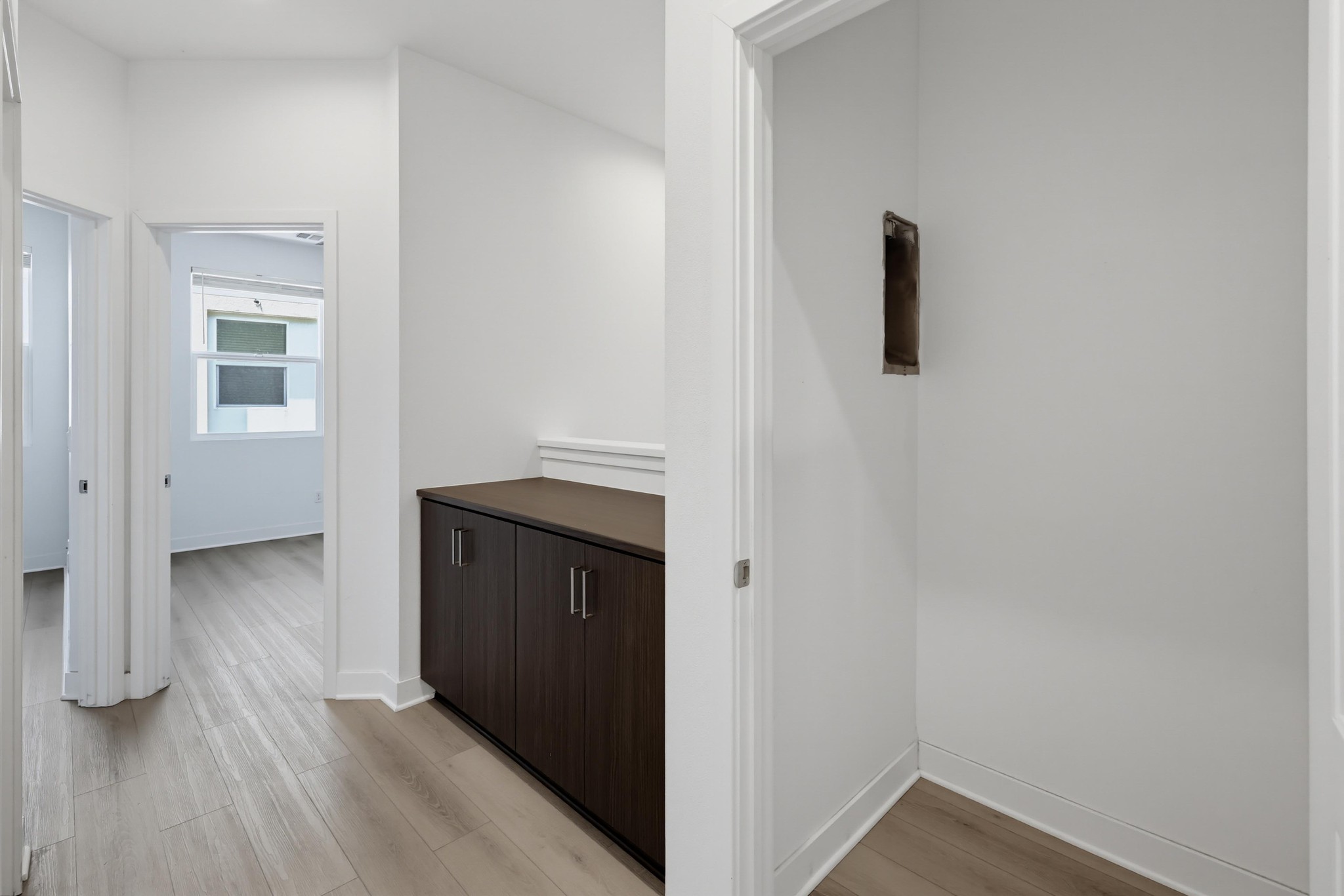Virtual tour photo 29 of 53 for 745 Shoreline Rd