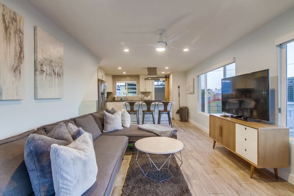 Virtual tour photo 17 of 86 for 745 Zanzibar Ct