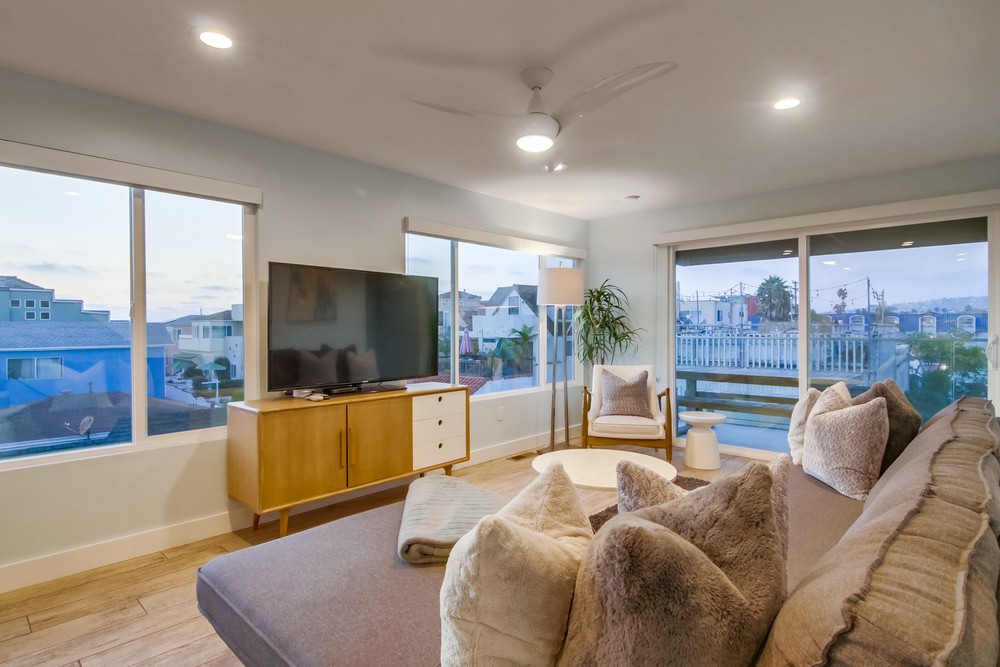 Virtual tour photo 19 of 86 for 745 Zanzibar Ct