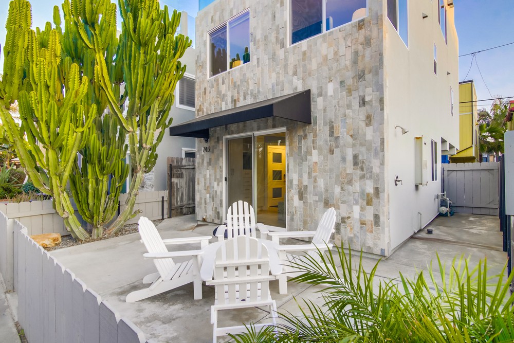 Virtual tour photo 61 of 86 for 745 Zanzibar Ct