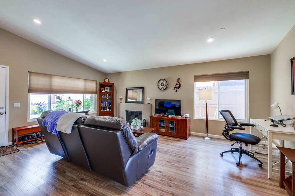 Virtual tour photo 6 of 26 for 7454 Gayneswood Way