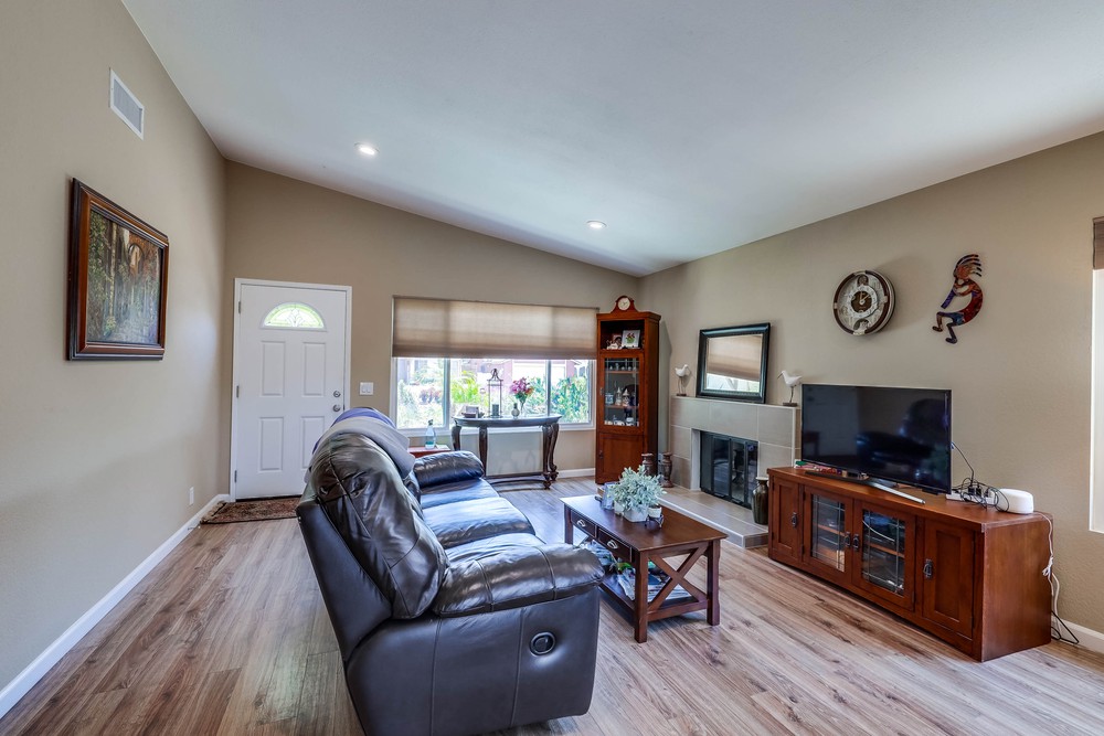 Virtual tour photo 7 of 26 for 7454 Gayneswood Way