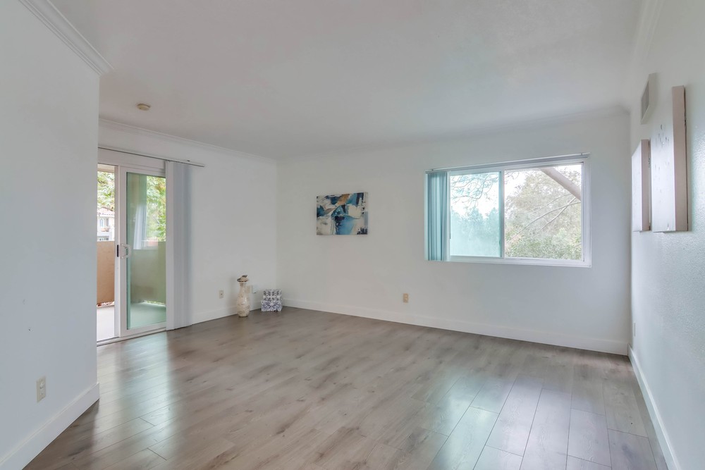 Virtual tour photo 7 of 33 for 7455 Charmant Dr UNIT 1811