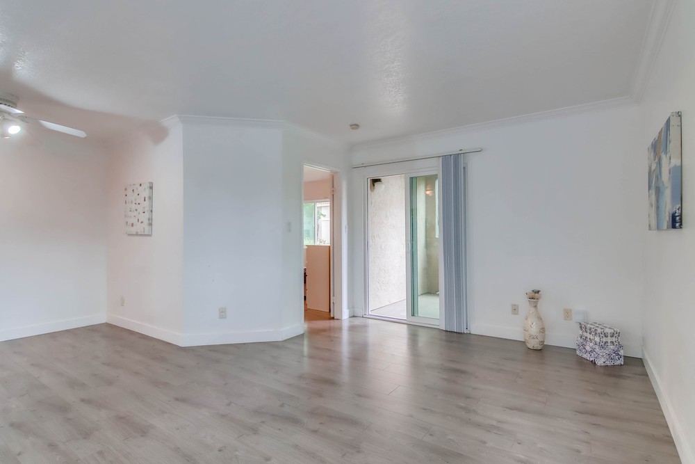 Virtual tour photo 9 of 33 for 7455 Charmant Dr UNIT 1811