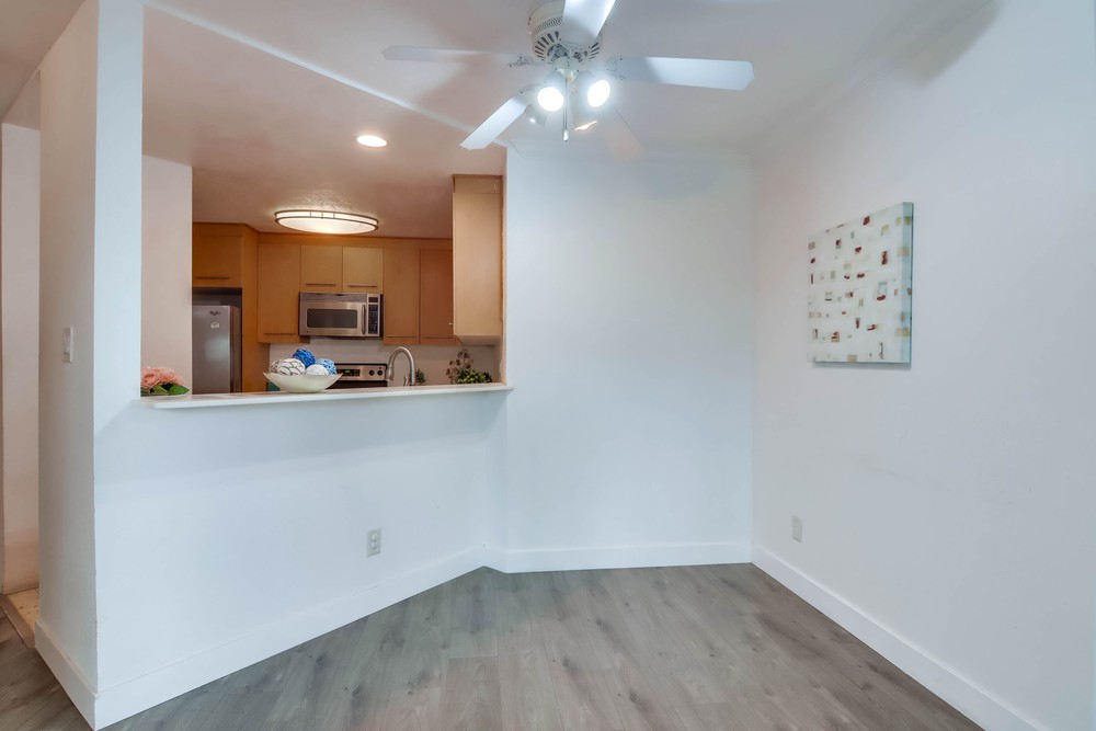 Virtual tour photo 14 of 33 for 7455 Charmant Dr UNIT 1811