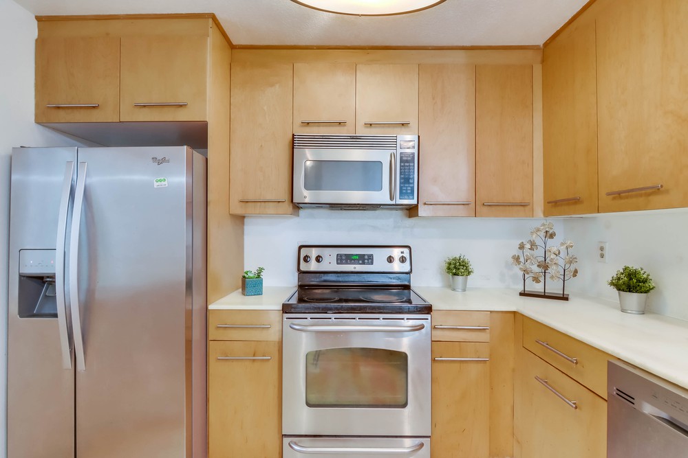 Virtual tour photo 17 of 33 for 7455 Charmant Dr UNIT 1811