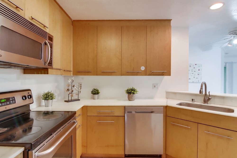 Virtual tour photo 19 of 33 for 7455 Charmant Dr UNIT 1811