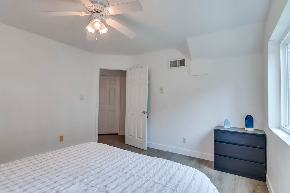 Virtual tour photo 26 of 33 for 7455 Charmant Dr UNIT 1811