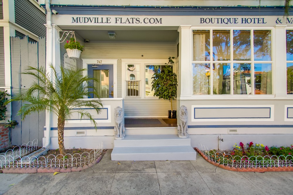 Virtual tour photo 8 of 80 for 747 10th Ave San Diego