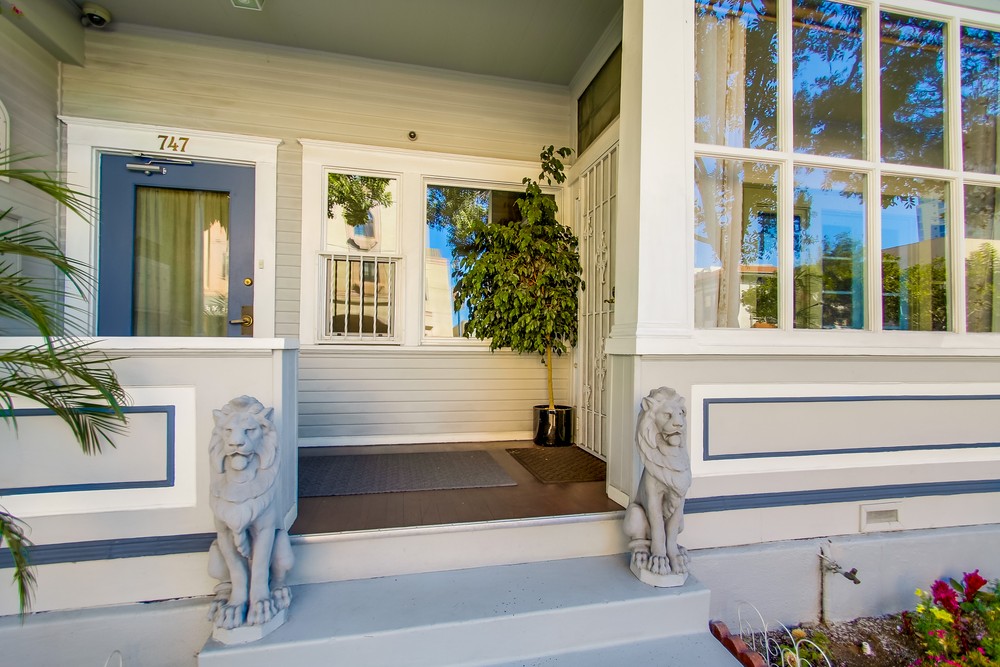 Virtual tour photo 11 of 80 for 747 10th Ave San Diego