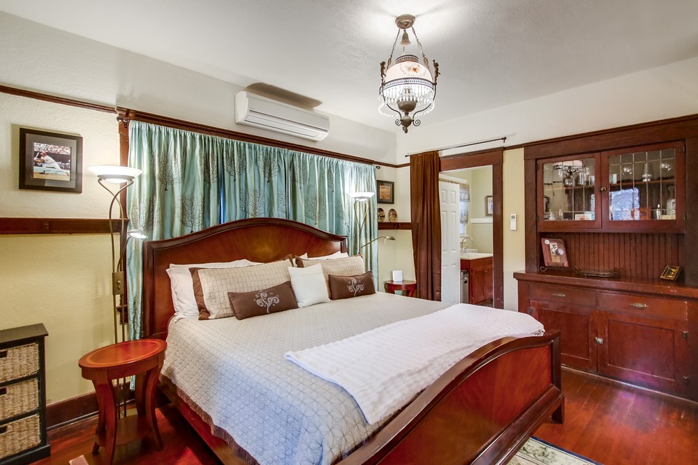 Virtual tour photo 26 of 80 for 747 10th Ave San Diego