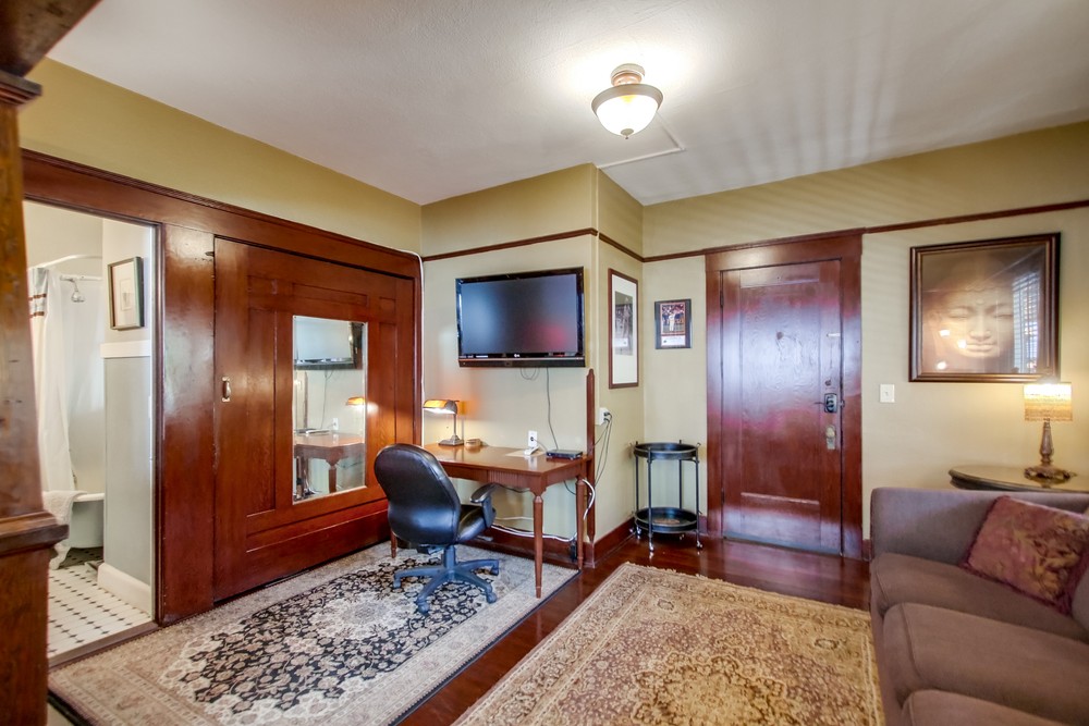 Virtual tour photo 32 of 80 for 747 10th Ave San Diego