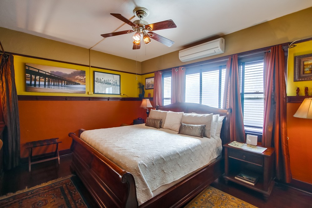 Virtual tour photo 38 of 80 for 747 10th Ave San Diego