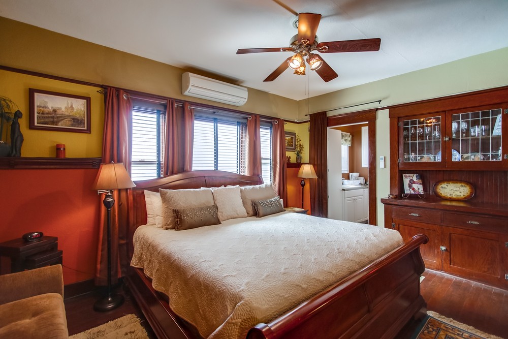 Virtual tour photo 40 of 80 for 747 10th Ave San Diego