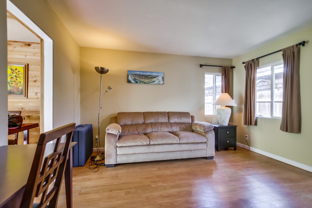Virtual tour photo 8 of 24 for 747 Island Court