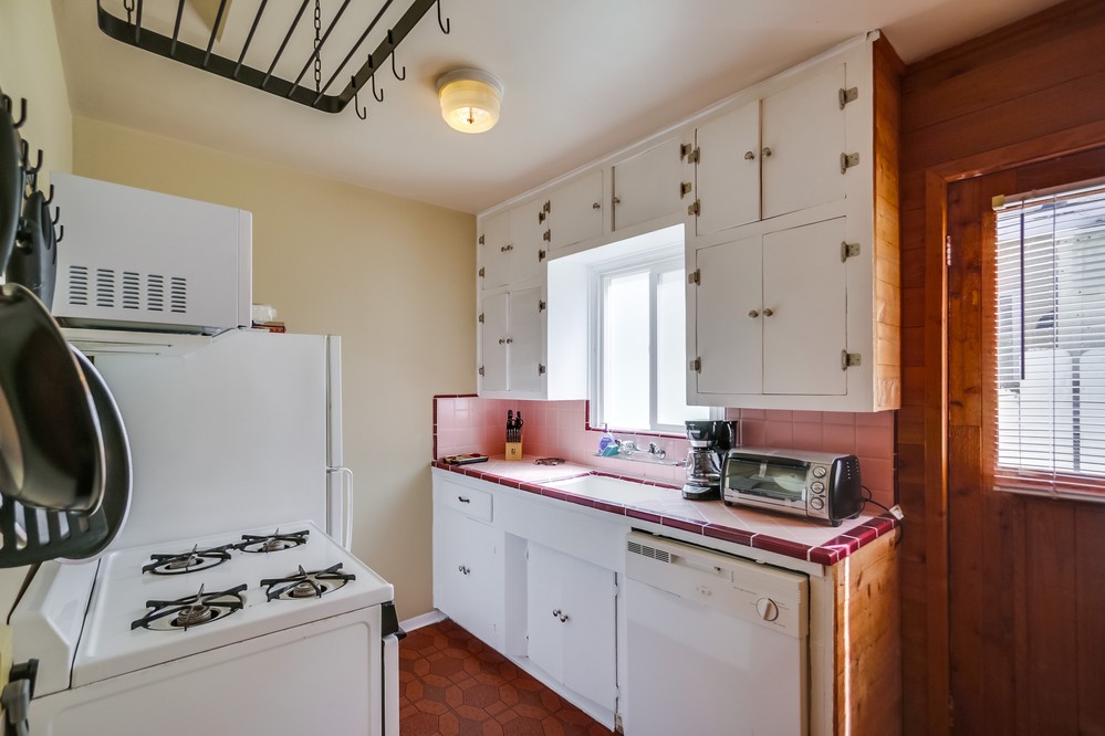 Virtual tour photo 12 of 24 for 747 Island Court
