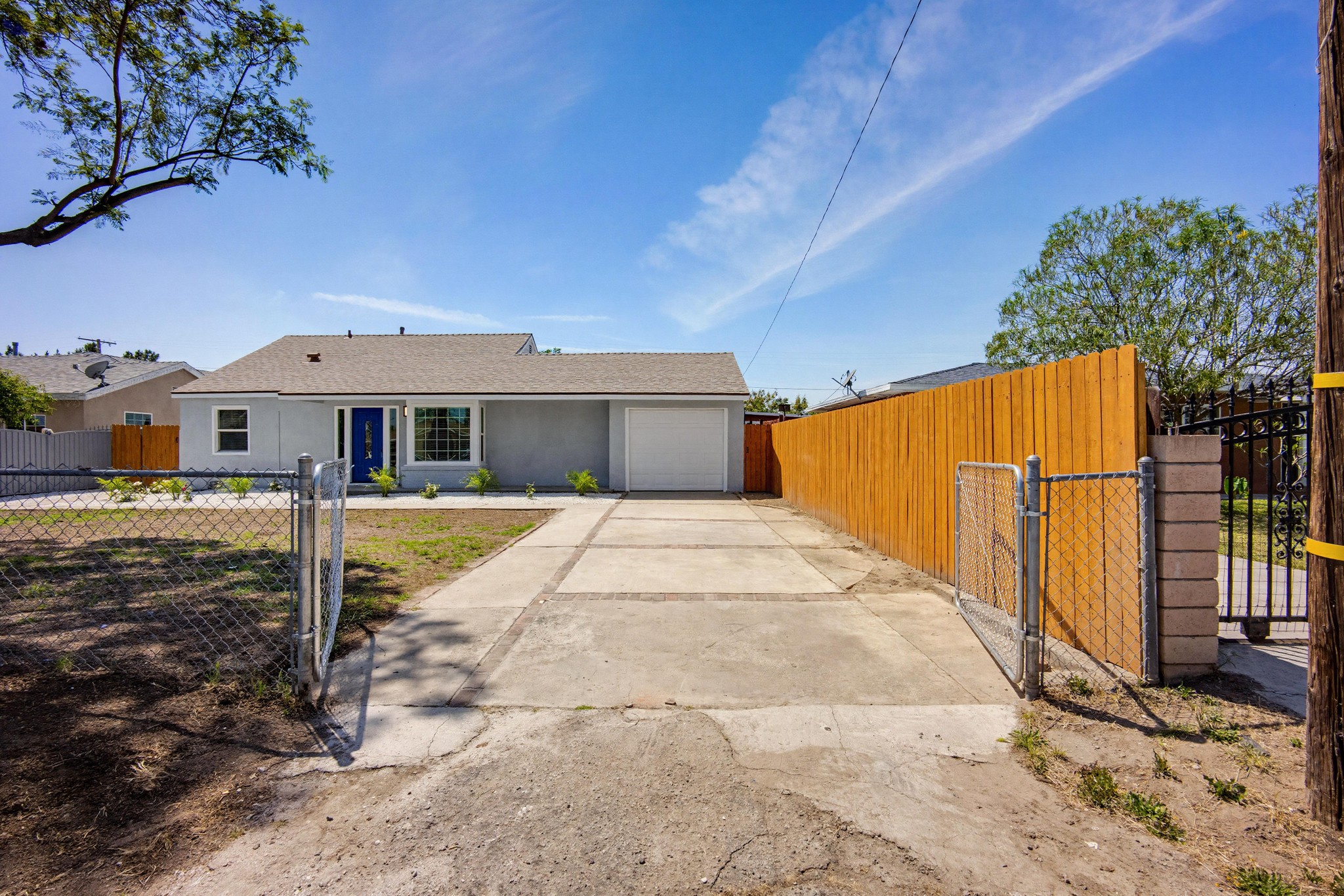 Virtual tour photo 3 of 39 for 7474 Elmwood Rd
