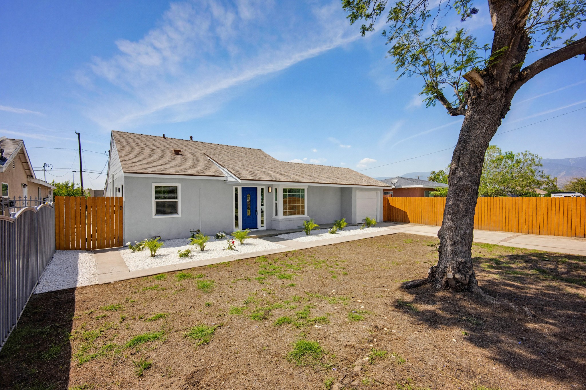 Virtual tour photo 6 of 39 for 7474 Elmwood Rd
