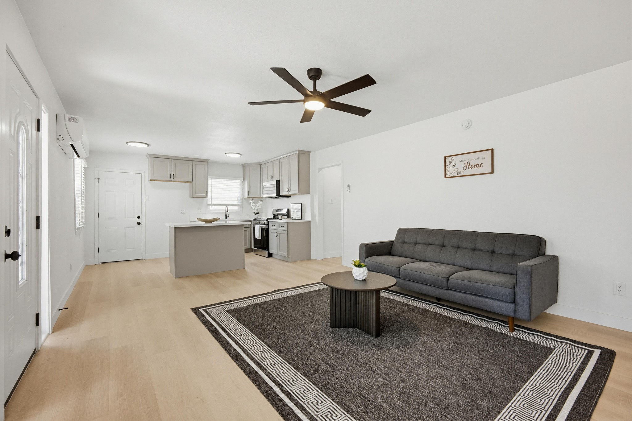 Virtual tour photo 9 of 39 for 7474 Elmwood Rd