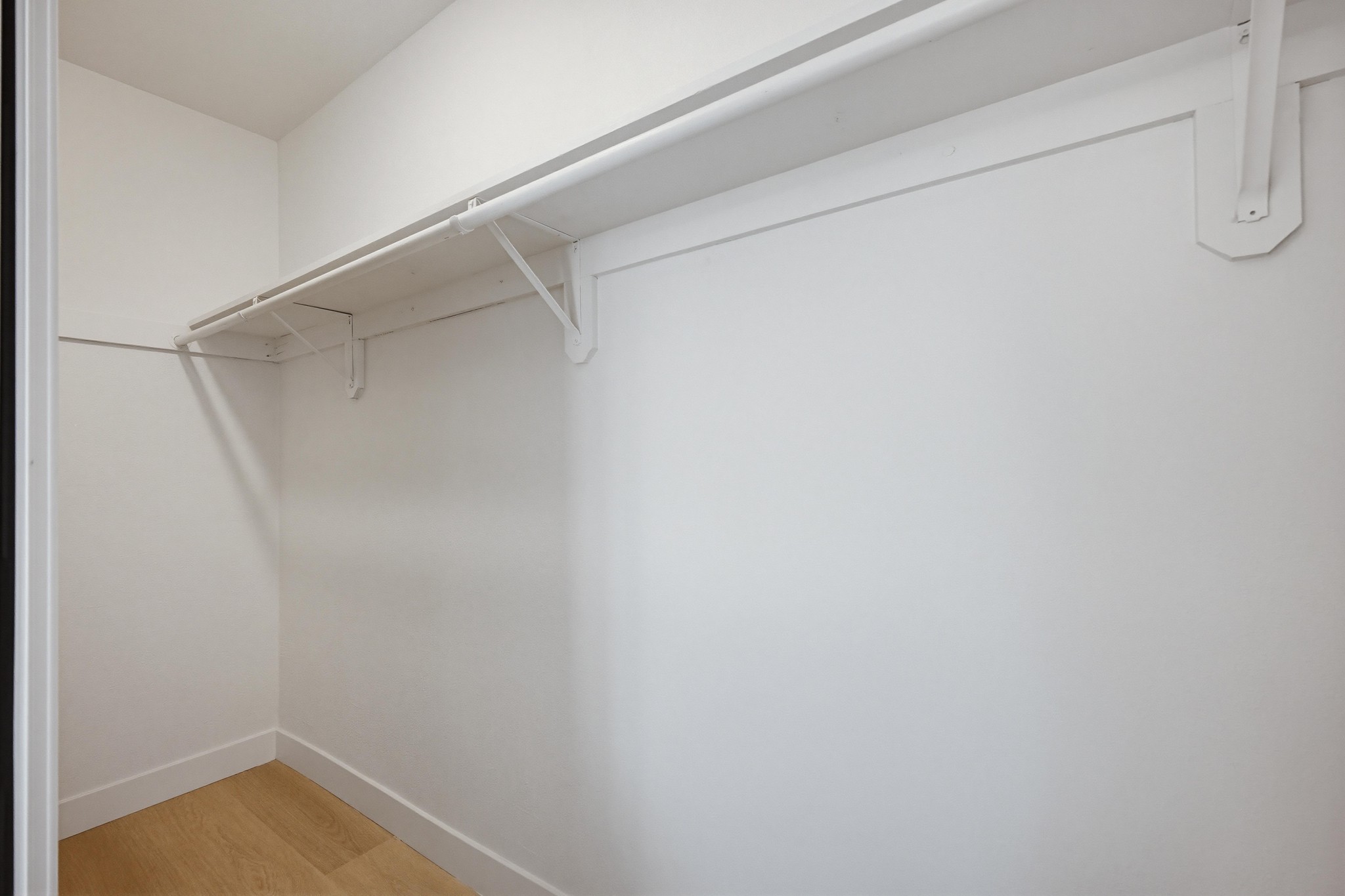 Virtual tour photo 27 of 39 for 7474 Elmwood Rd