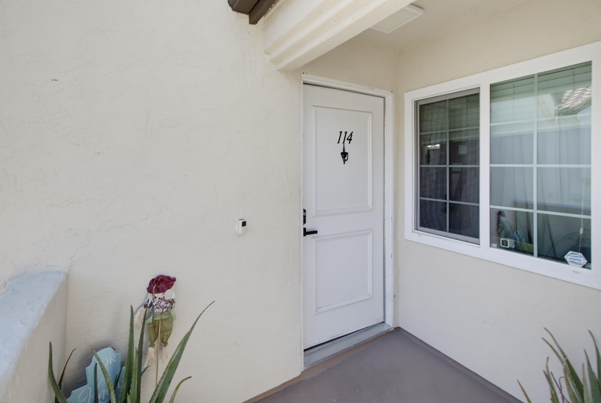 Virtual tour photo 5 of 33 for 748 Eastshore Terrace