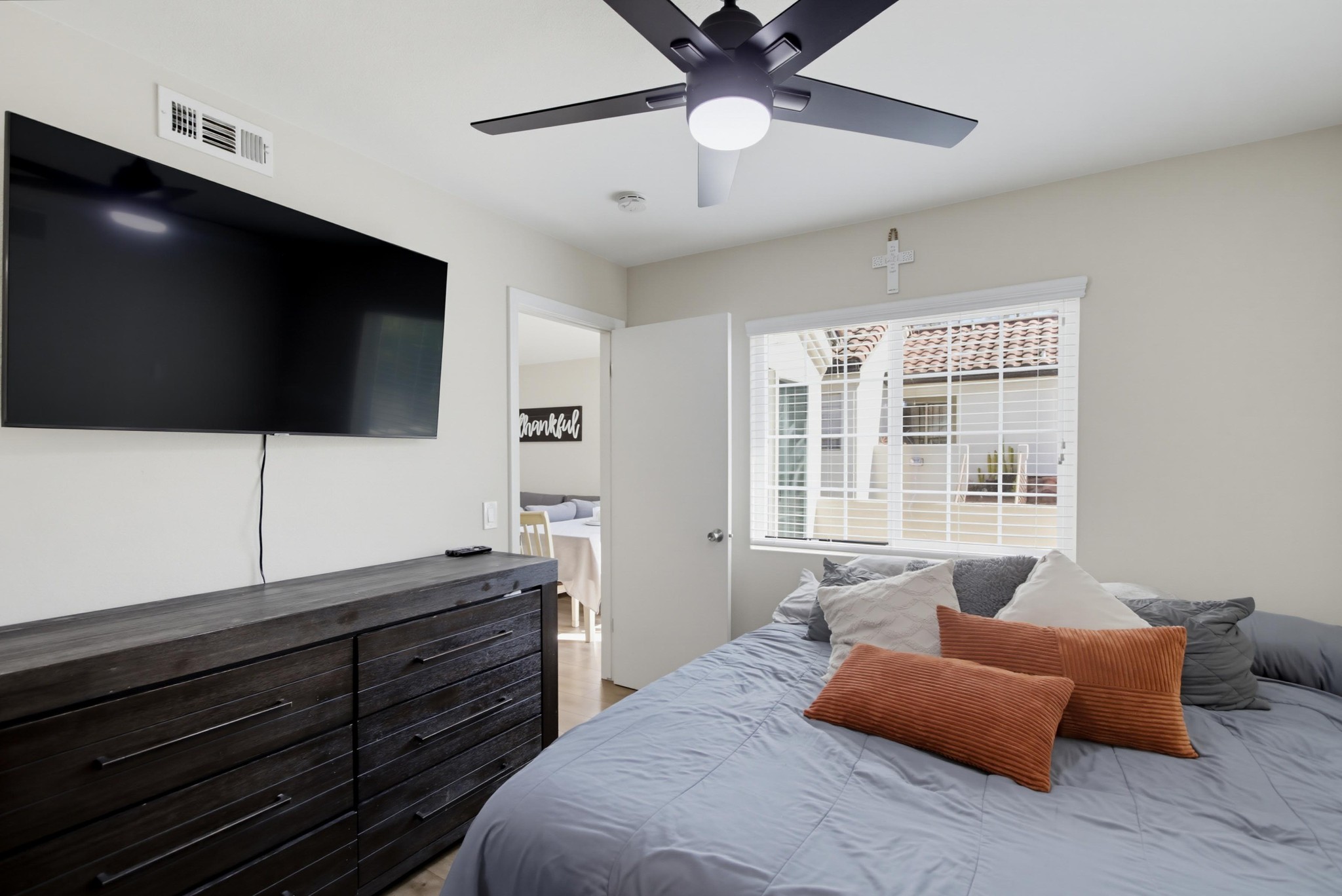 Virtual tour photo 18 of 33 for 748 Eastshore Terrace