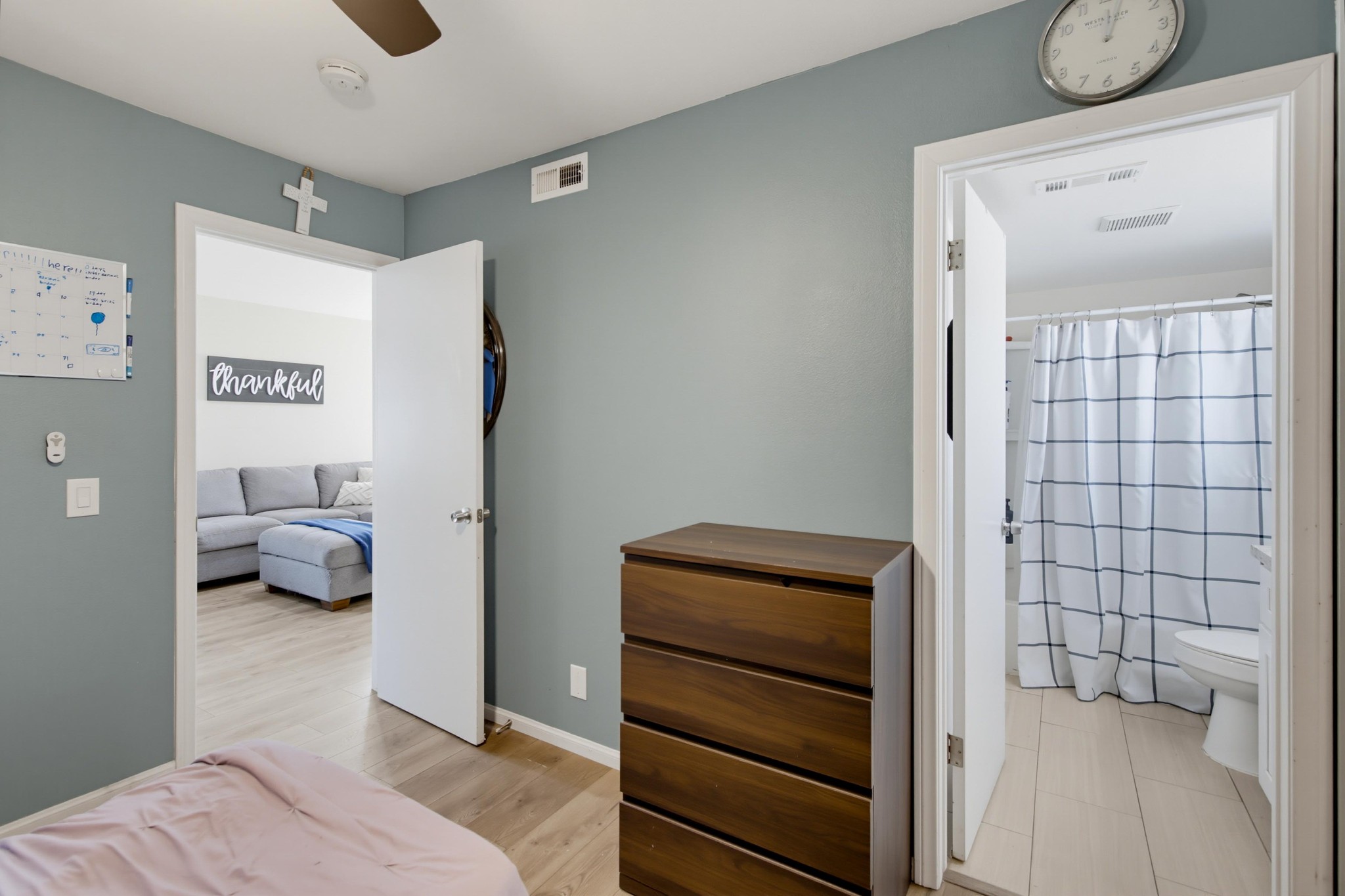 Virtual tour photo 24 of 33 for 748 Eastshore Terrace