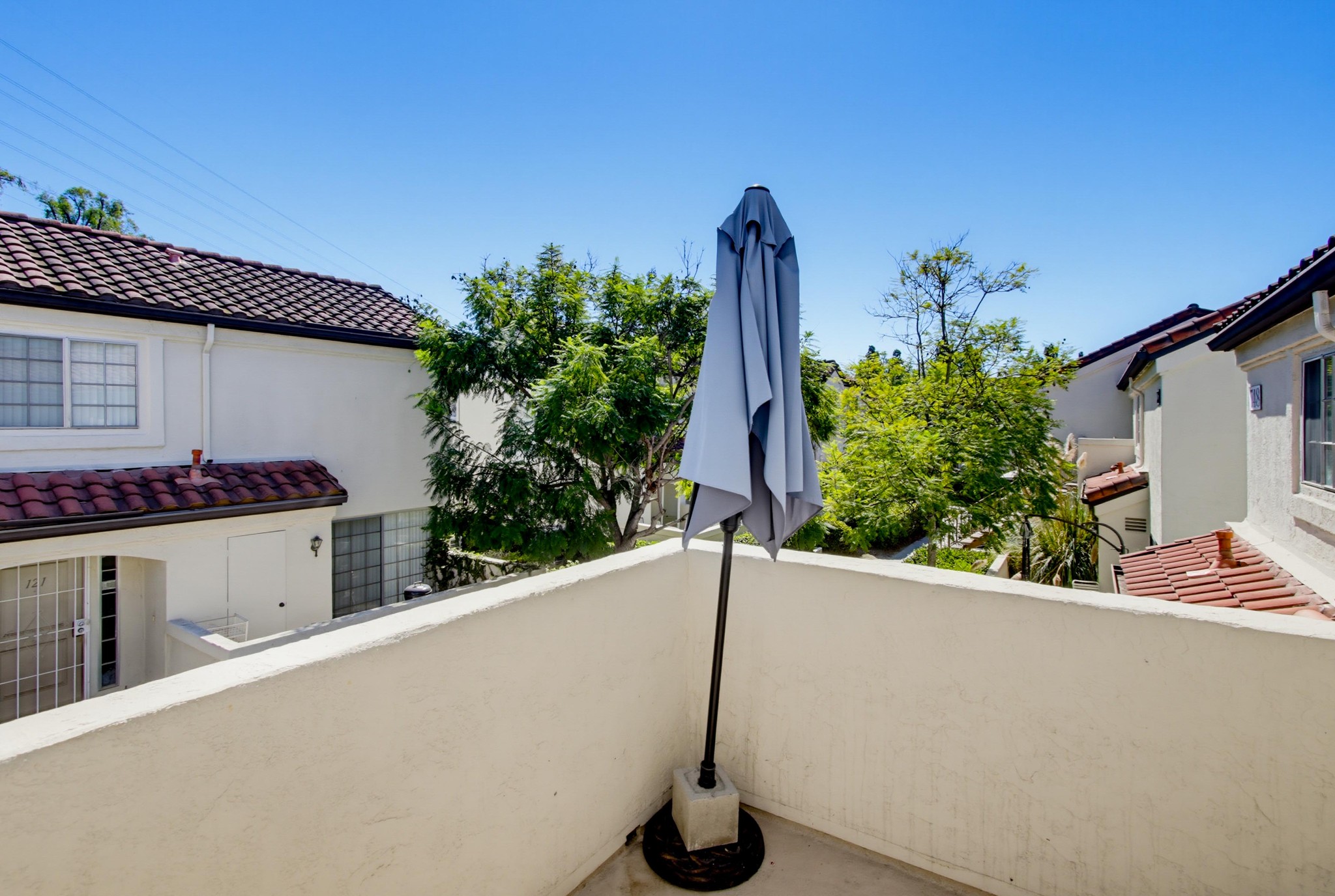 Virtual tour photo 27 of 33 for 748 Eastshore Terrace