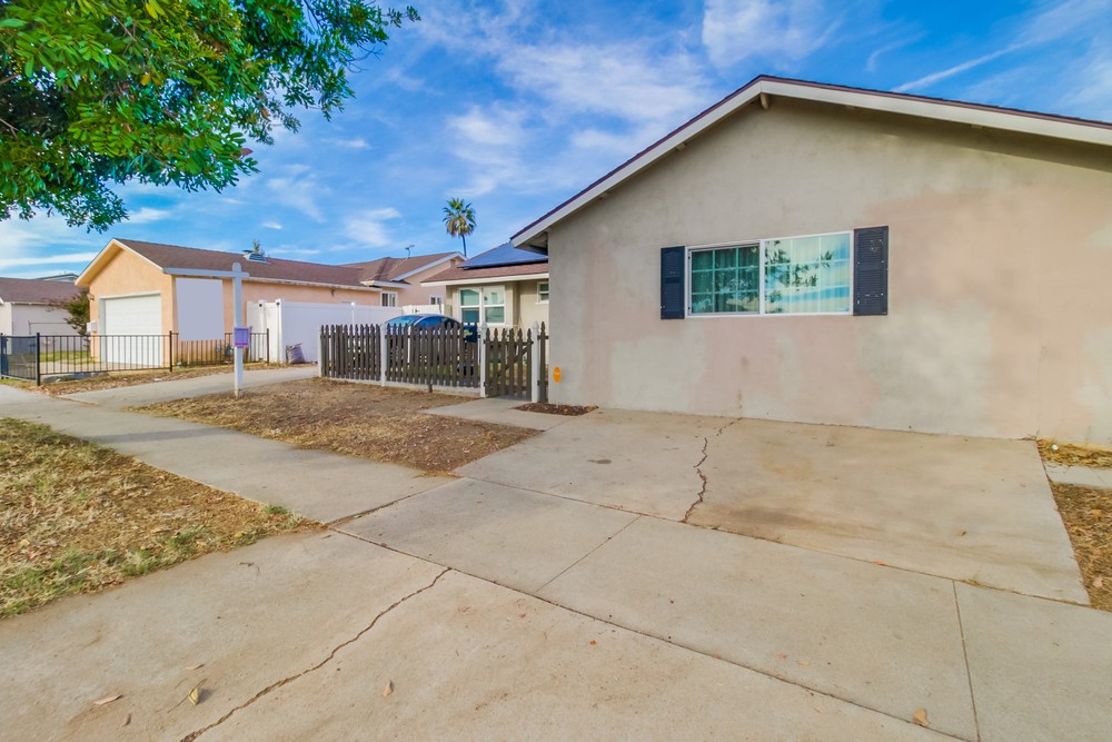Virtual tour photo 5 of 36 for 7484 Skyline Dr