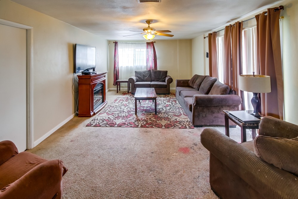 Virtual tour photo 8 of 36 for 7484 Skyline Dr