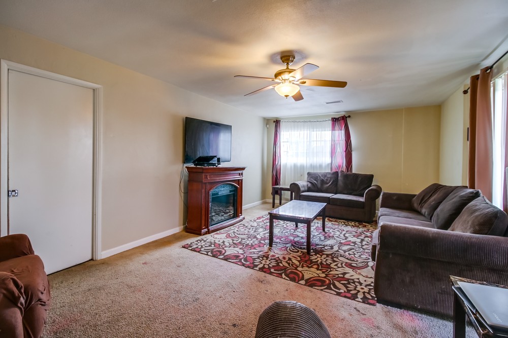 Virtual tour photo 10 of 36 for 7484 Skyline Dr